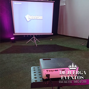 Proyector pantalla ecran